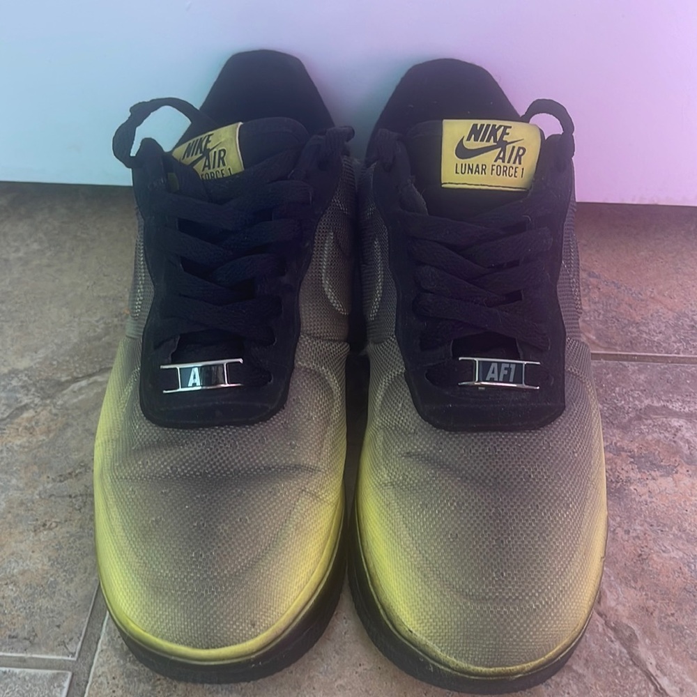 Nike Luna Air Force 1 in neon yellow